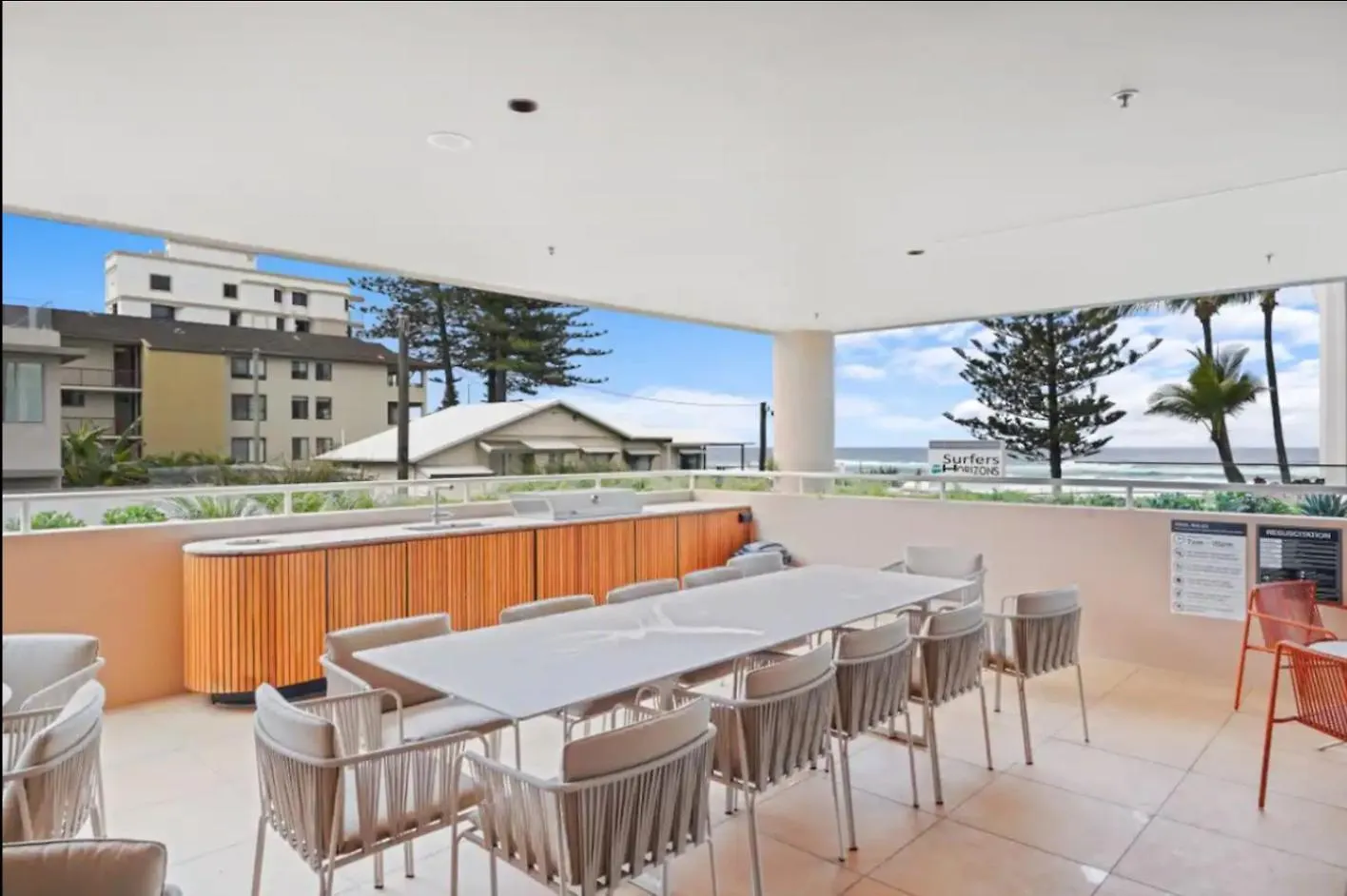Luxury Beachside Apartment Gold Coast