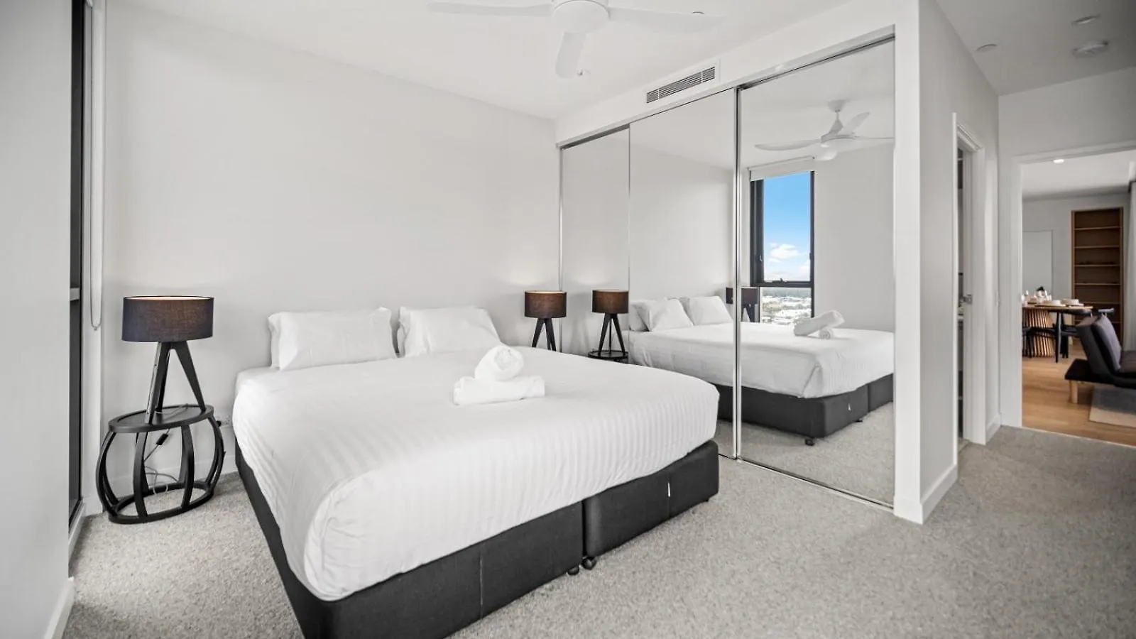 Luxury Beachside Apartment Gold Coast