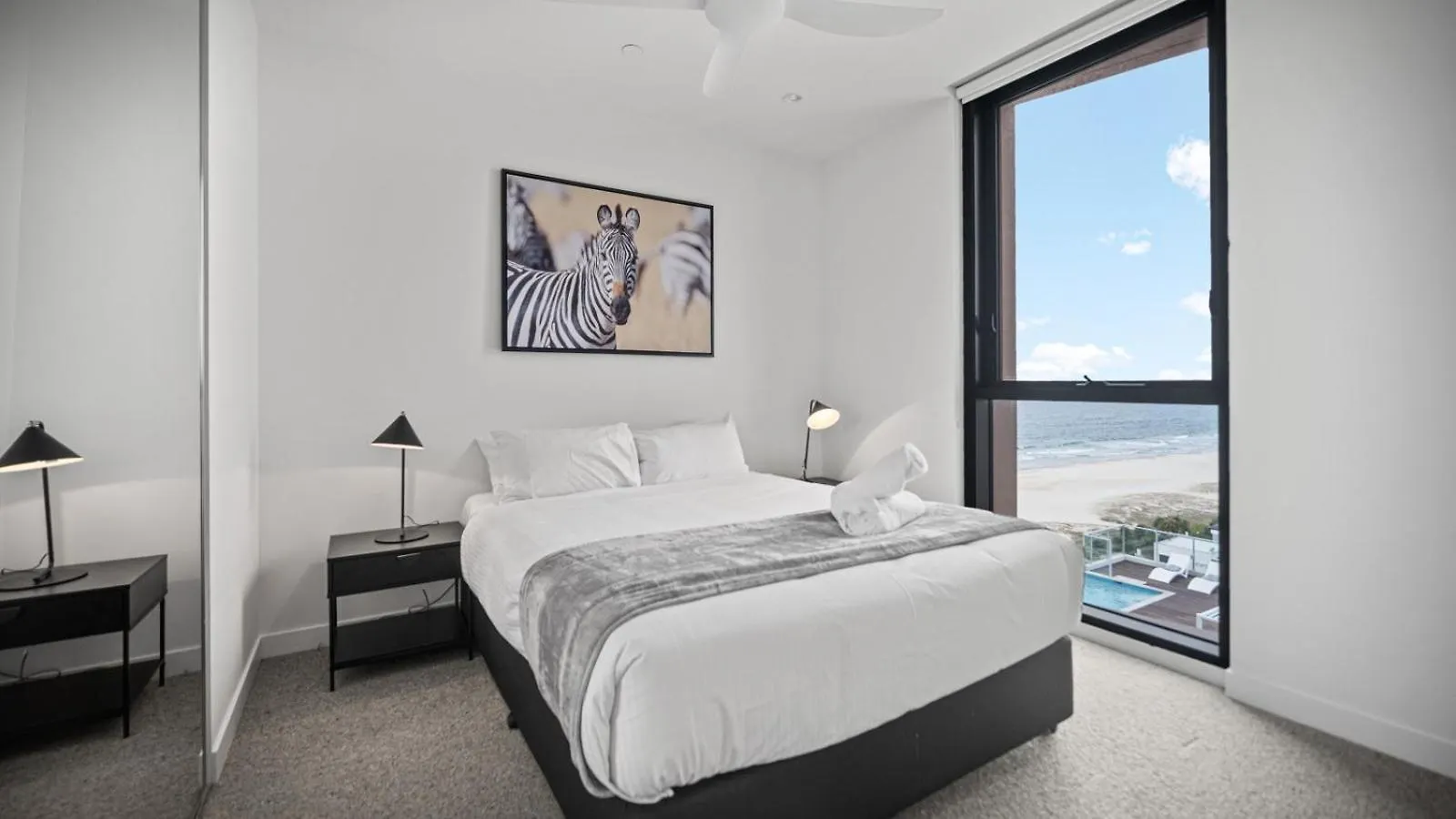 Luxury Beachside Apartment Gold Coast