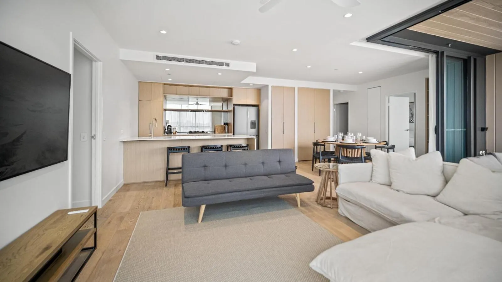 Luxury Beachside Apartment Gold Coast