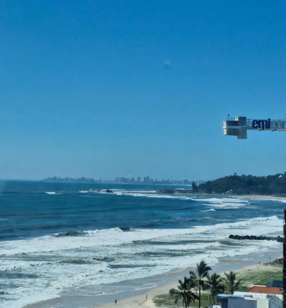 Luxury Beachside Apartment Gold Coast